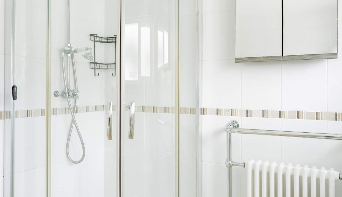 The shower cubicle.