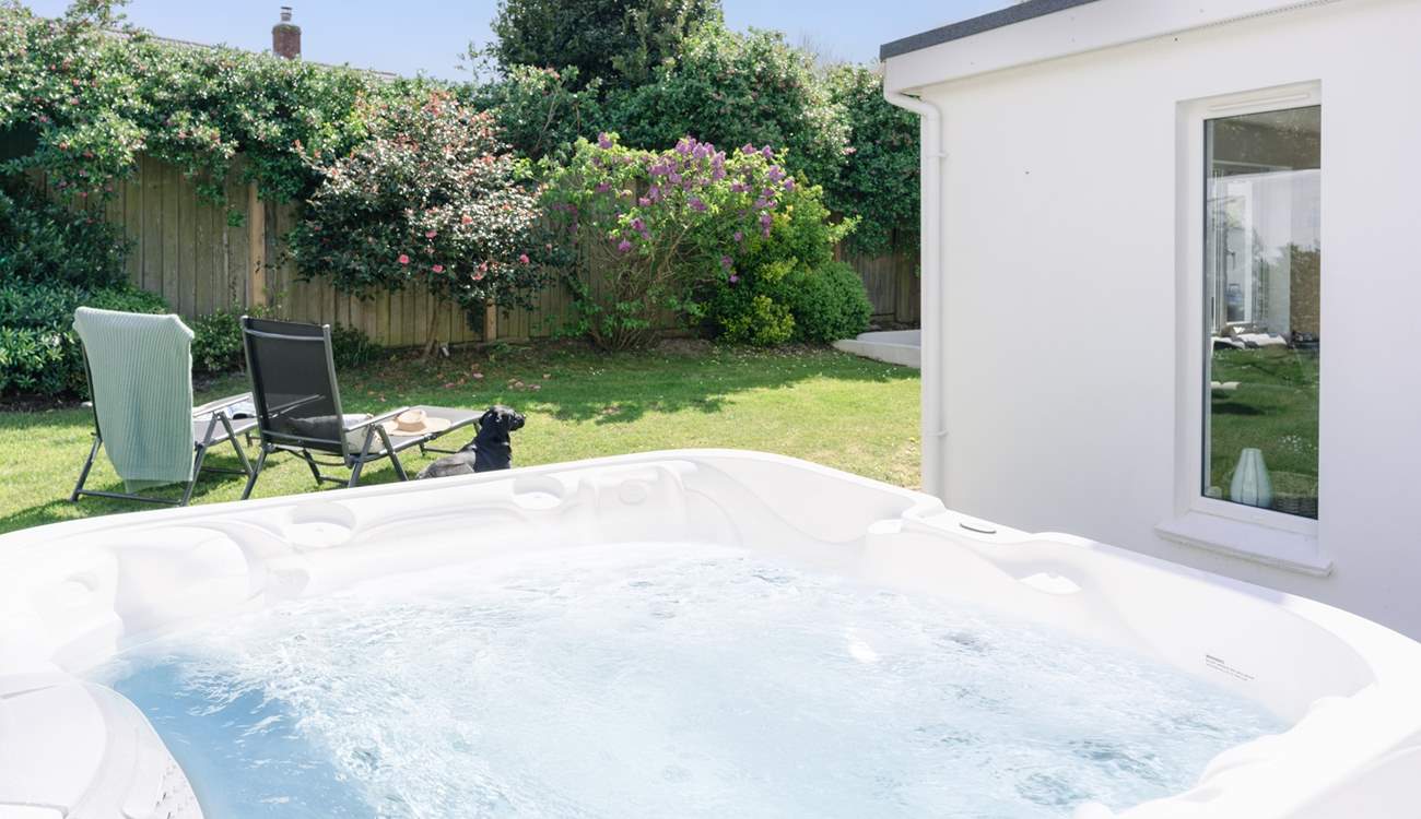 Hot tub time with privacy.