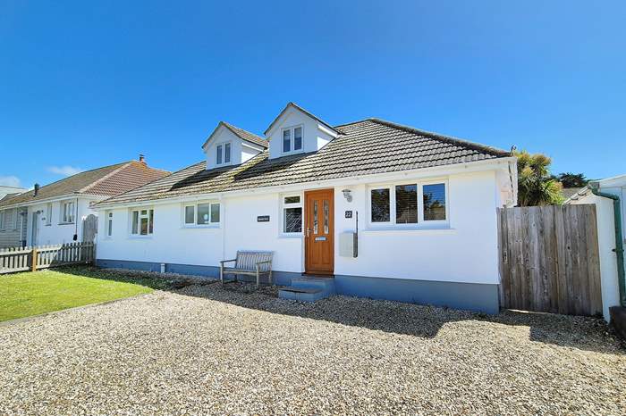 Sands End is a 4 bedroom, dog friendly cottage near the beach in Croyde, Devon.