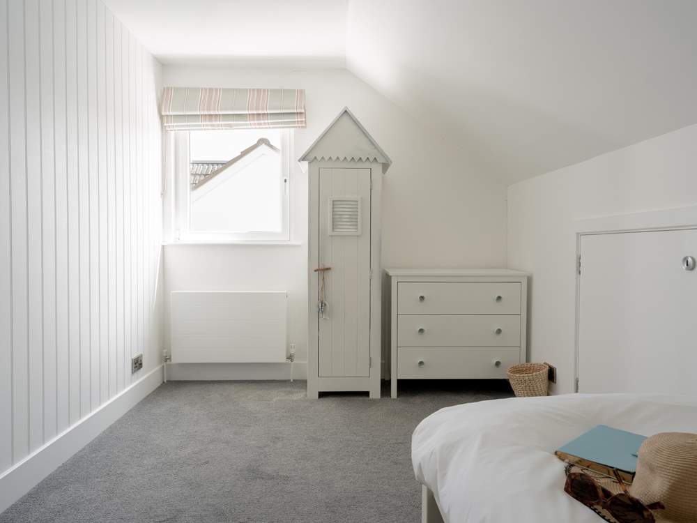 What a delightful bedroom.