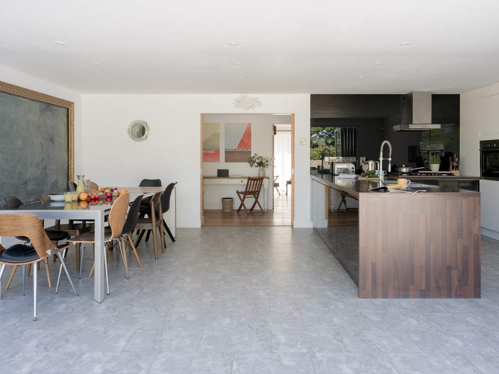 Contemporary styling at its best in the kitchen/diner.