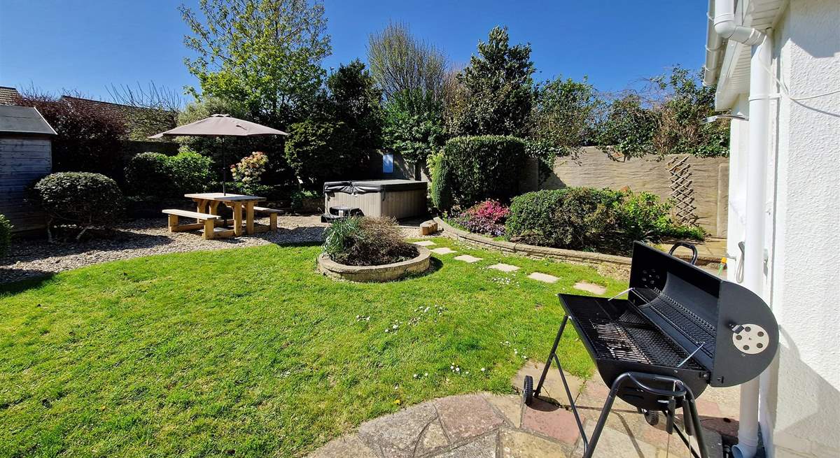 Sandy Toes has an idyllic enclosed garden.