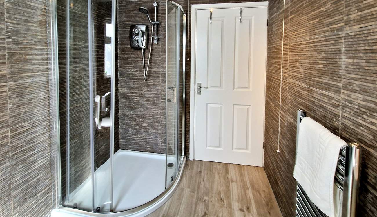 The shower-room.