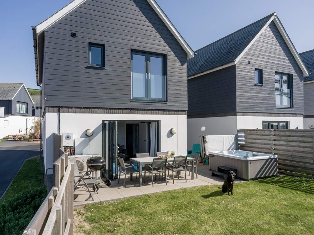 You and the family dogs can enjoy the outside space year round.