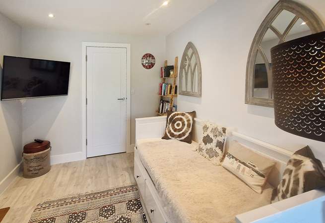 Complete with a Smart TV!