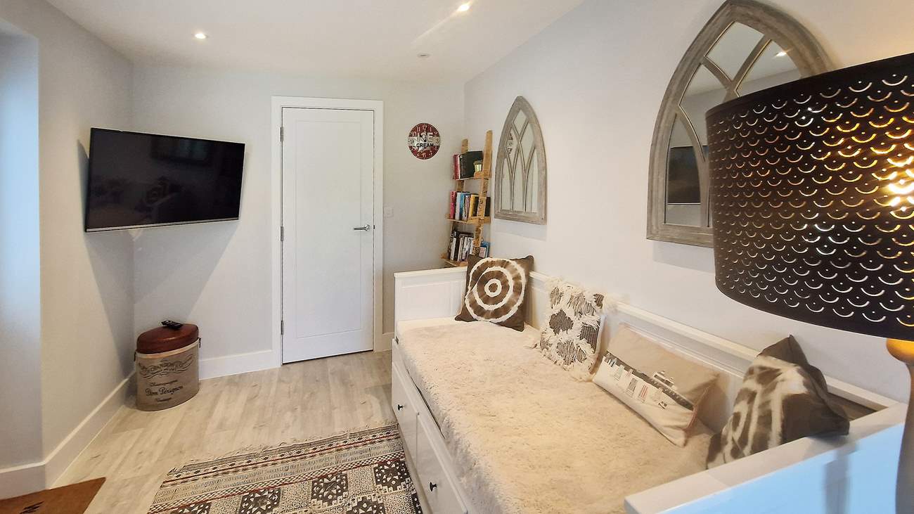 Complete with a Smart TV!