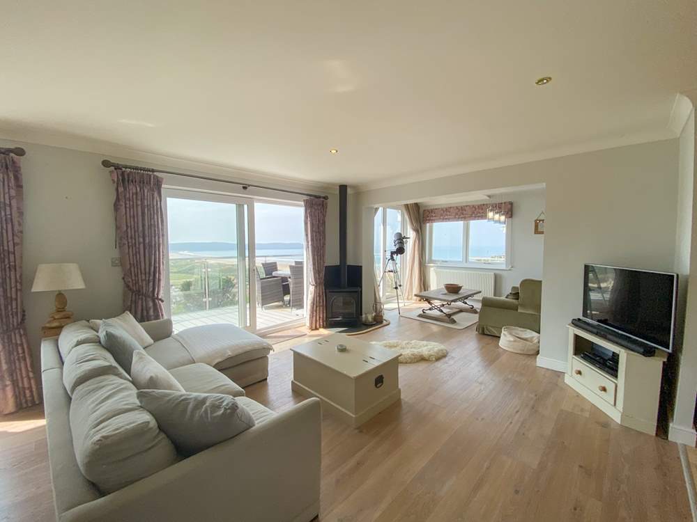 To make the most of the stunning views, the living space is on the first floor.