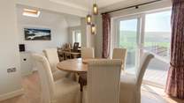 Dine in style on holiday. 