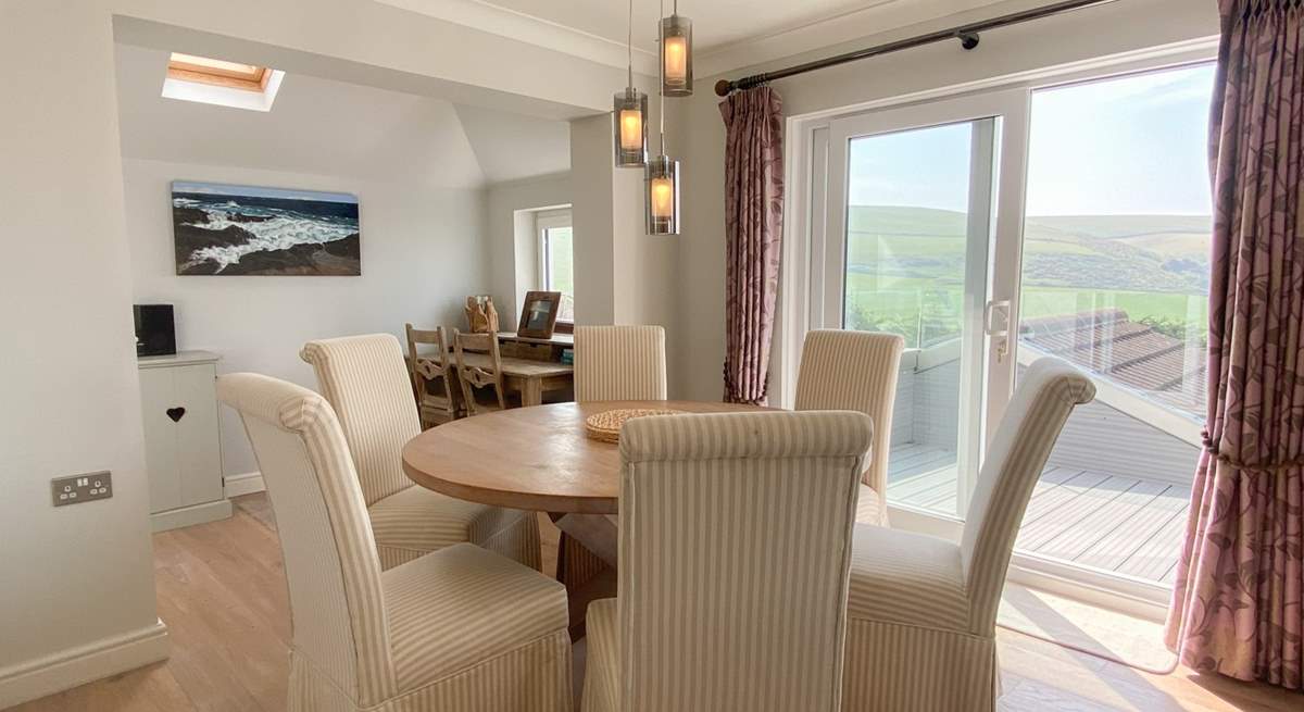 Dine in style on holiday. 