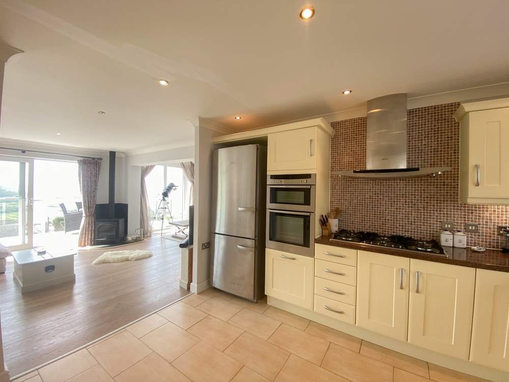 The stylish kitchen as all the equipment you'll need.