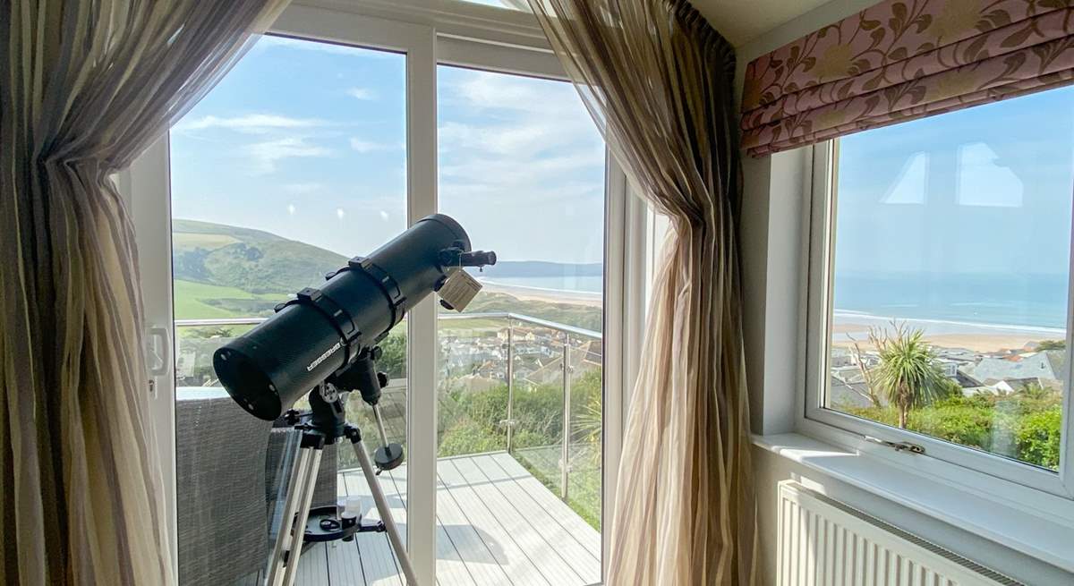 Your very own telescope for a bird's eye view of the sea. 