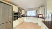 Oodles of space for all in the kitchen. 
