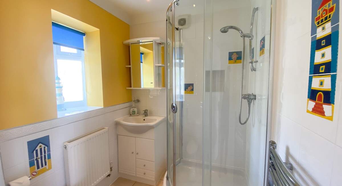 The en suite shower-room to the twin bedroom. 