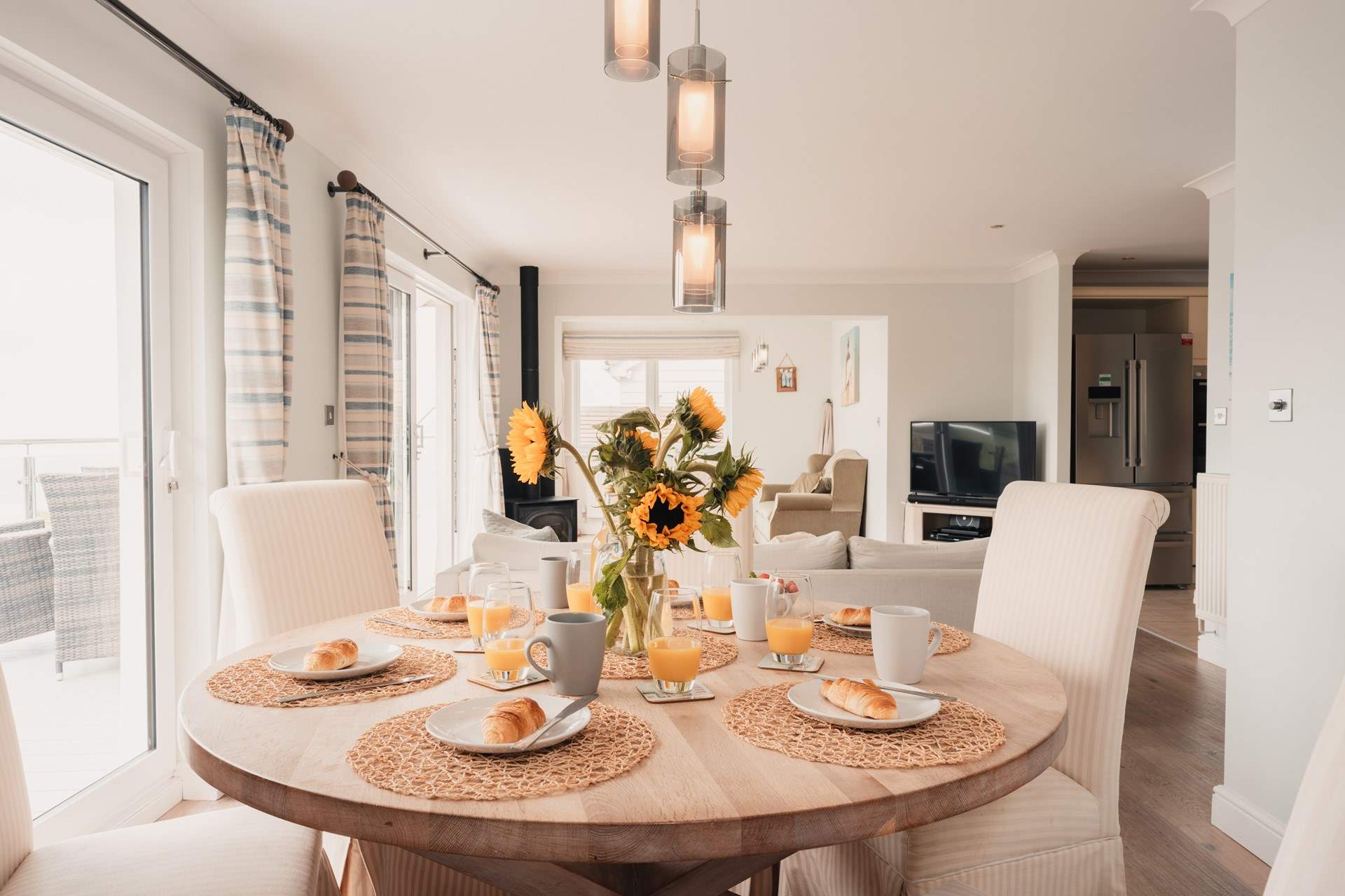 Dine in style on holiday. 