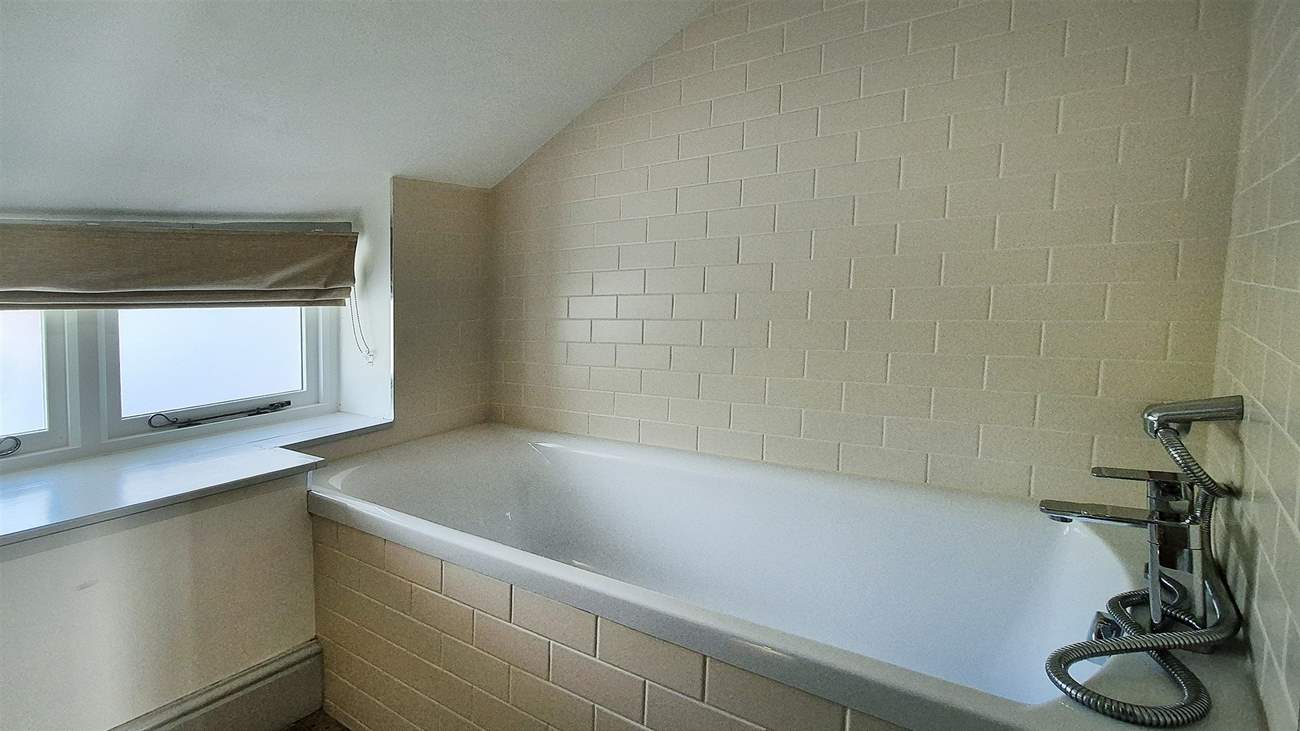 And a bath in the family bathroom for a long soak after a busy beach day.
