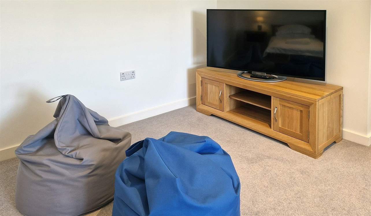 And the twin bedroom has a Smart TV as well.
