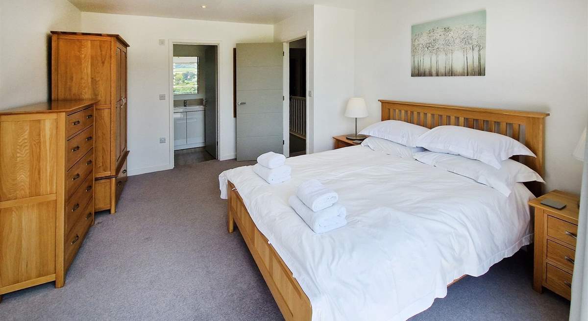 And each bedroom on the first floor has en suite facilities too. 