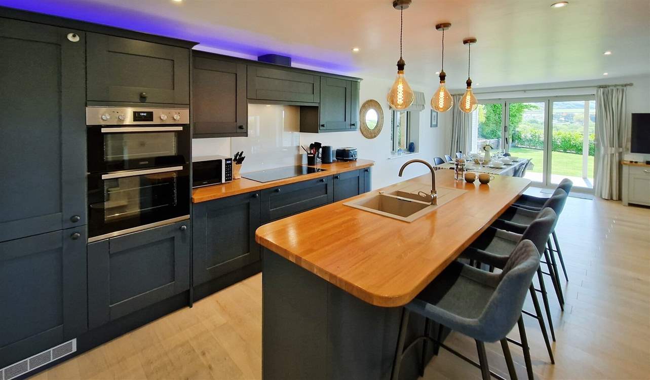 Oh so stylish - the kitchen is a dream!