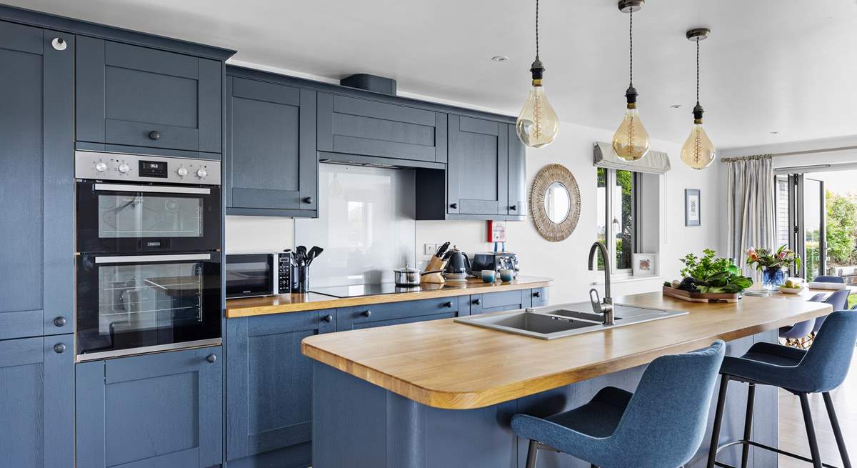 Oh so stylish - the kitchen is a dream!