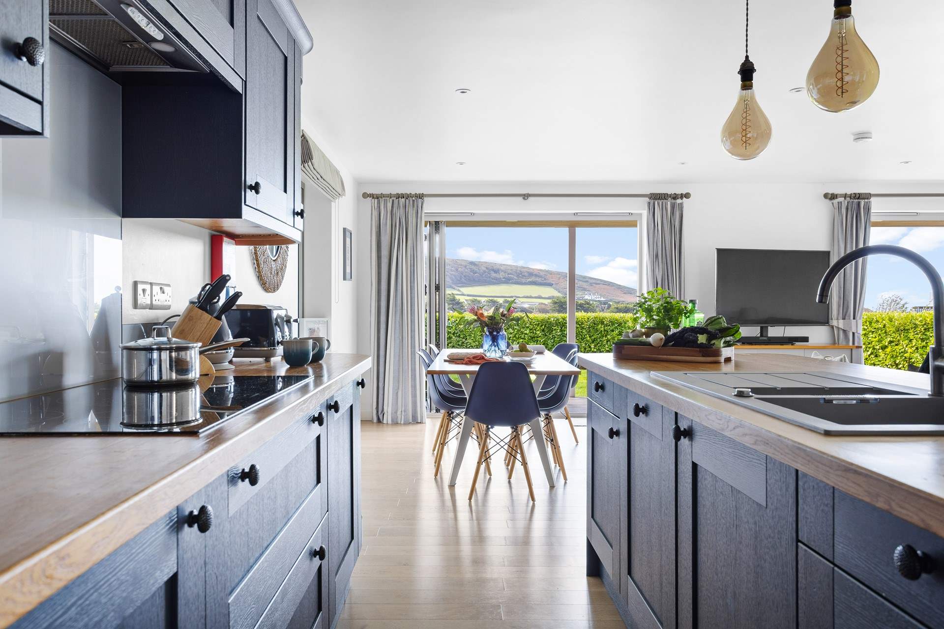 The kitchen has everything you need to create a culinary masterpiece. 