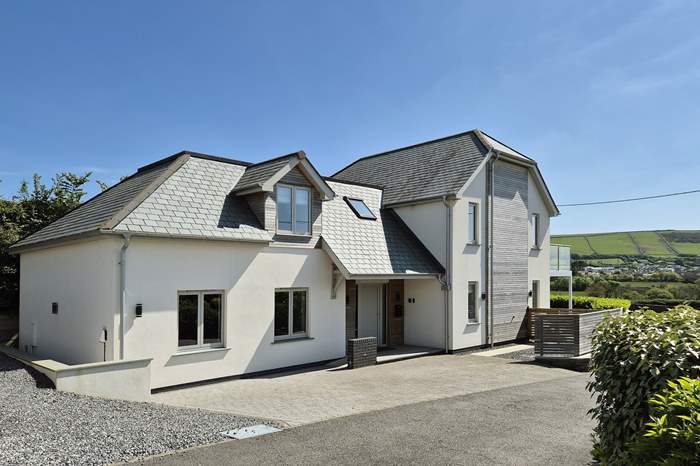 Horizon is a 4 bedroom holiday cottage near the beach in Croyde, North Devon.