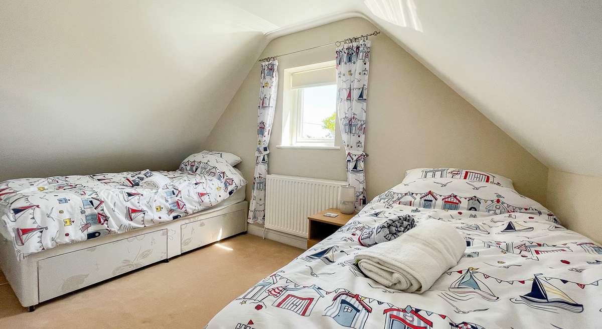 The second twin room. 