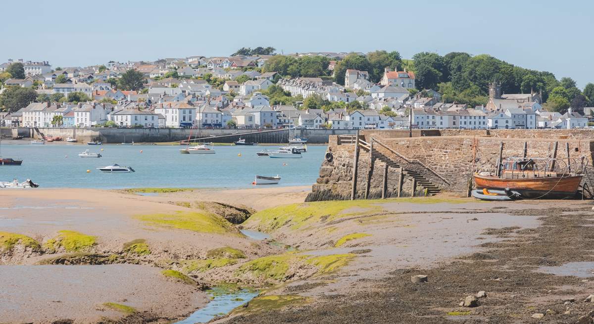 Instow, looking back towards Appledore. 