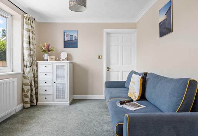 The second sitting-room is ideal for a quiet read or to catch up if work calls. This is also a full sofa bed and doubles up as a lovely bedroom.