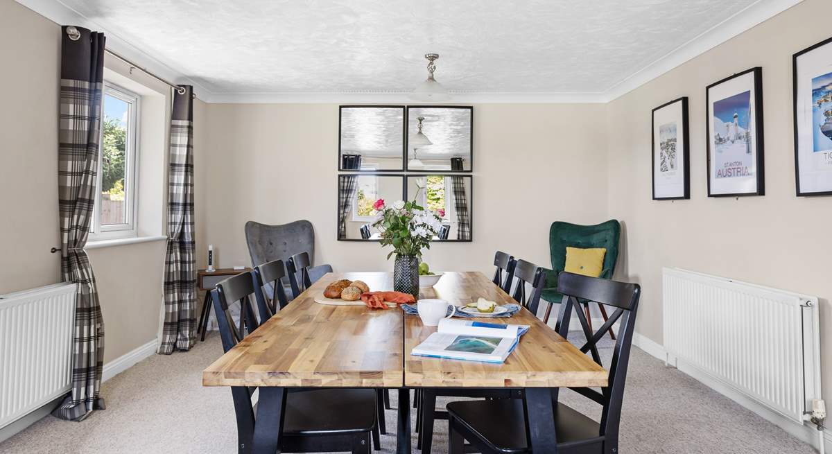Gather everyone around the dining-table to chat about the adventures of the day. 