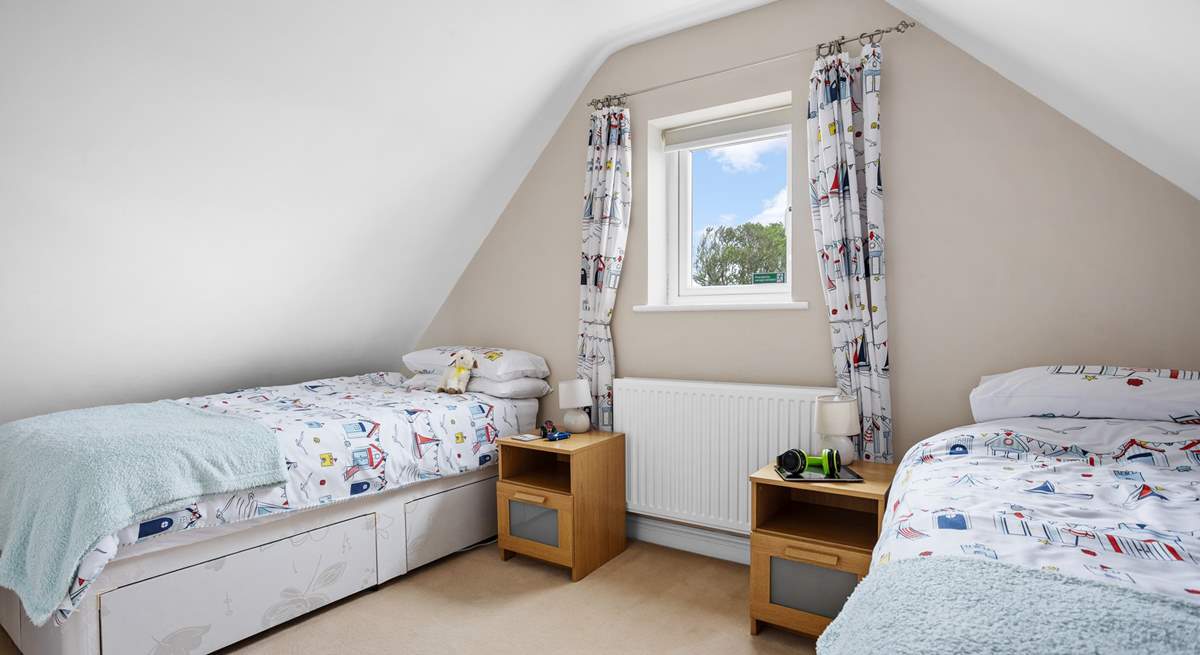 The second twin room. 