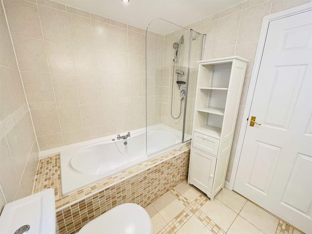 With an en suite!