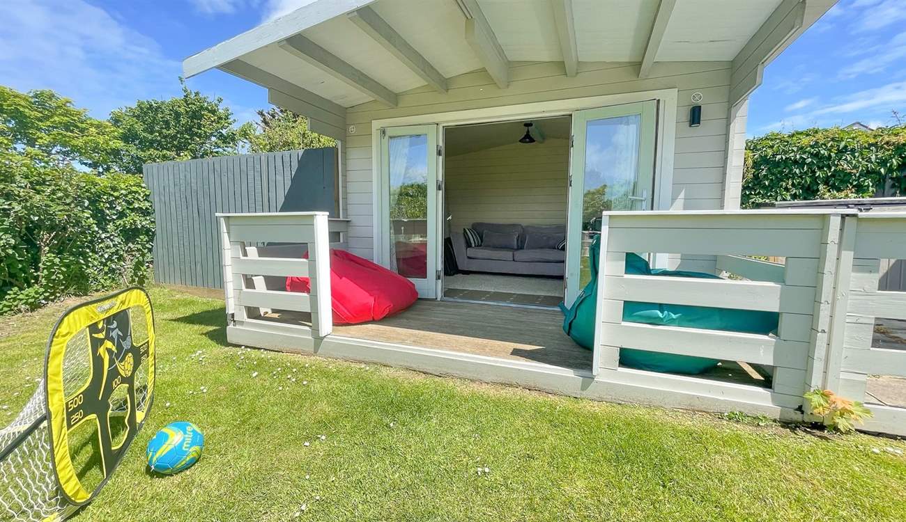 The summer-house is a great spot for a few moments of peace and quiet.