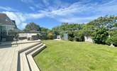 The lovely garden is ideal for summer days. - Thumbnail Image