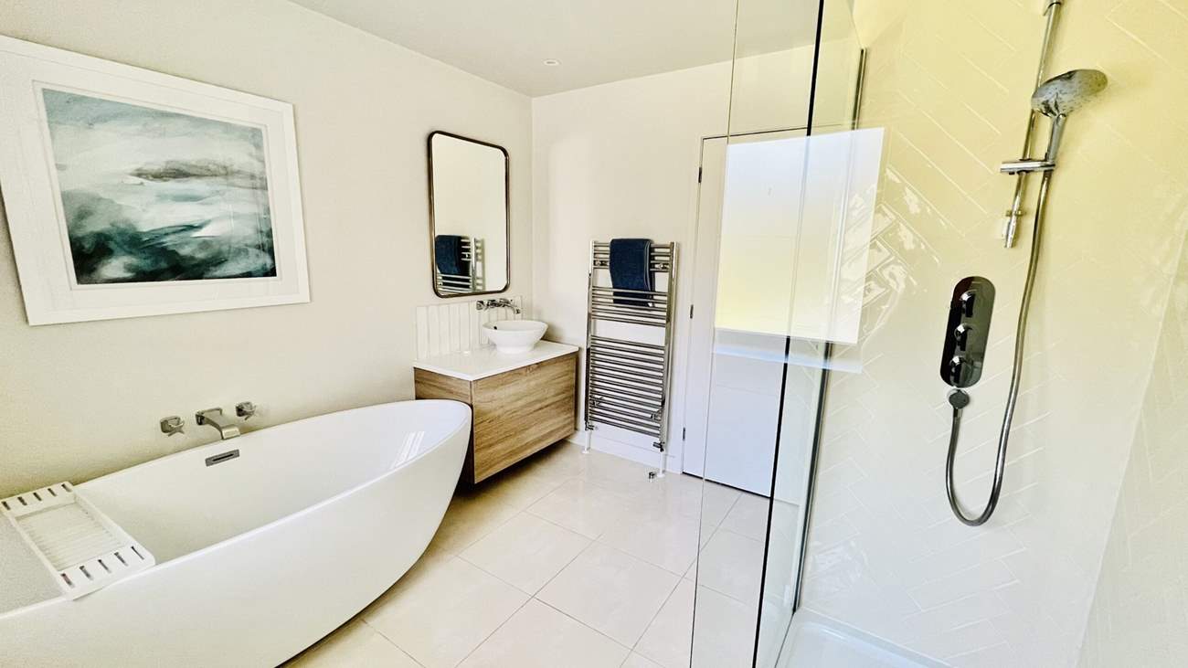 Relax in the bath after a busy day on the beach.