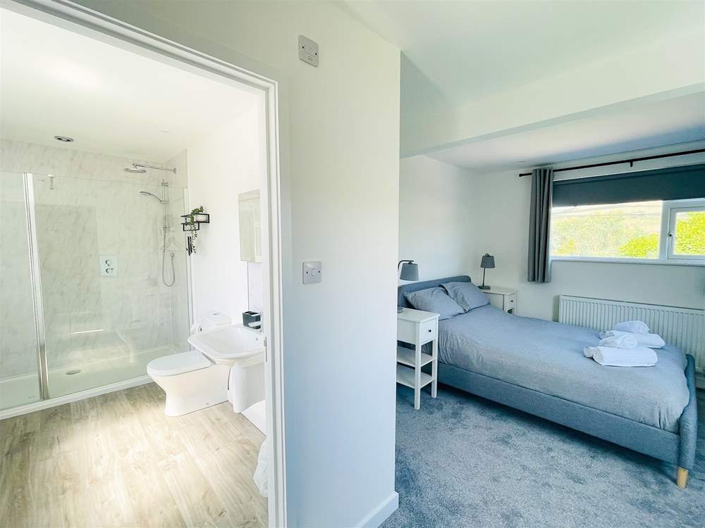 With an en-suite!
