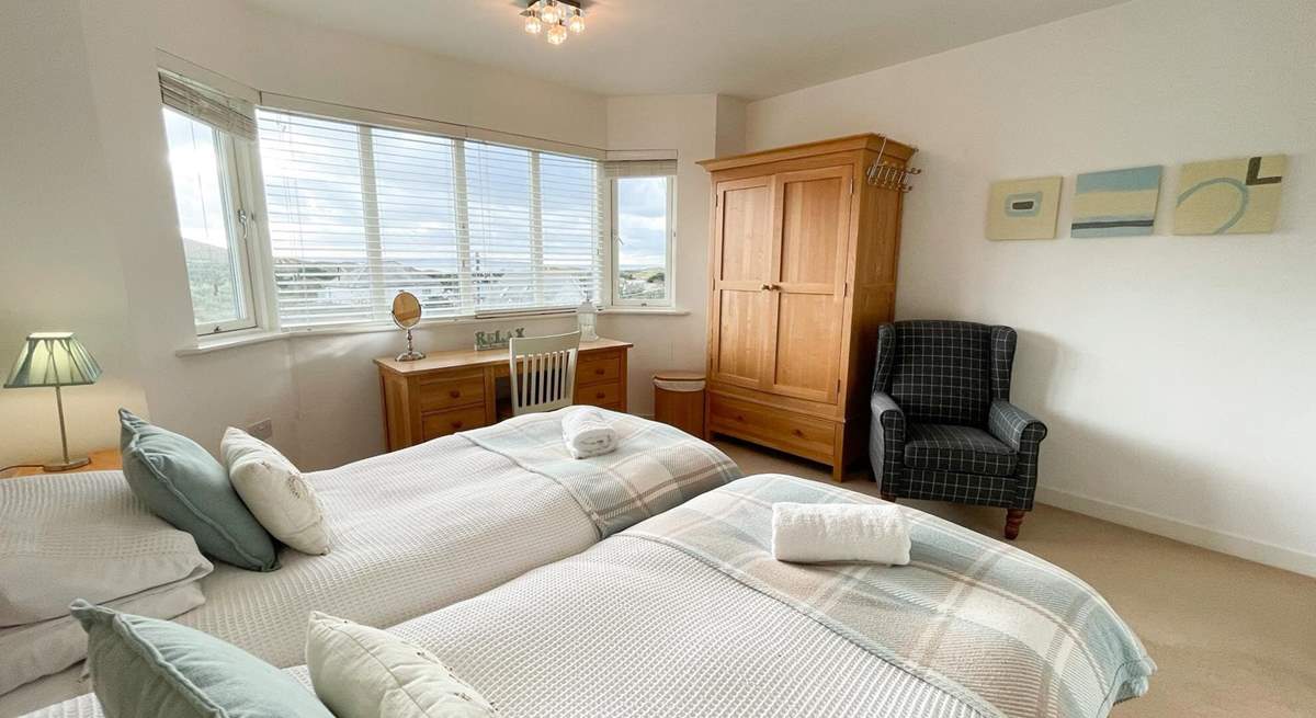 This is such a relaxing bedroom. 