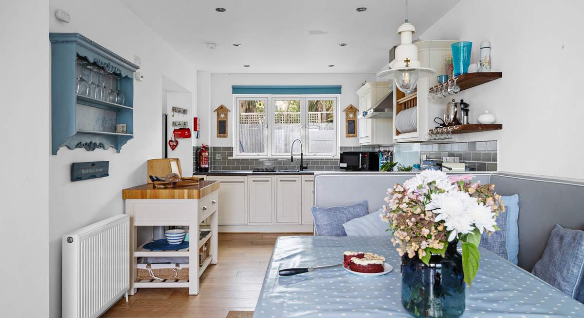 The super stylish kitchen/diner.