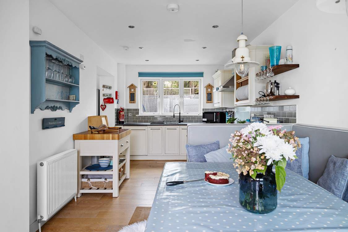 The super stylish kitchen/diner.