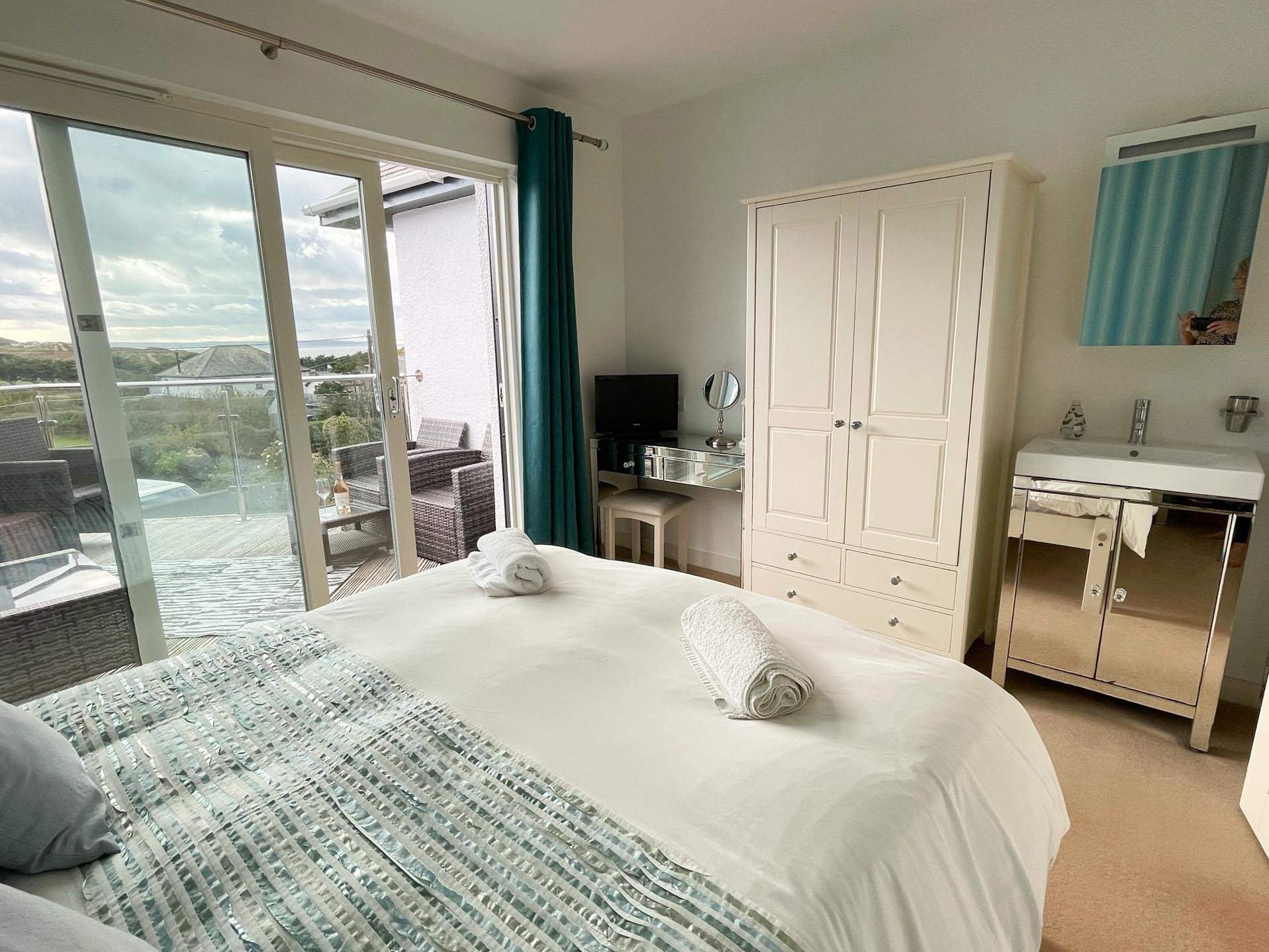 The morning views will be a delight.