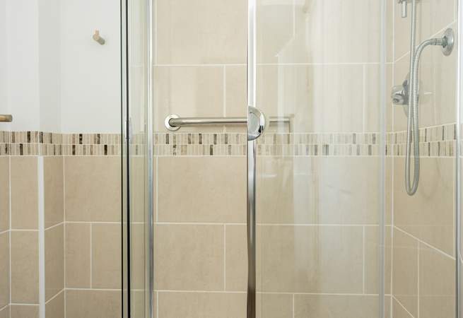 There is a also a shower.





