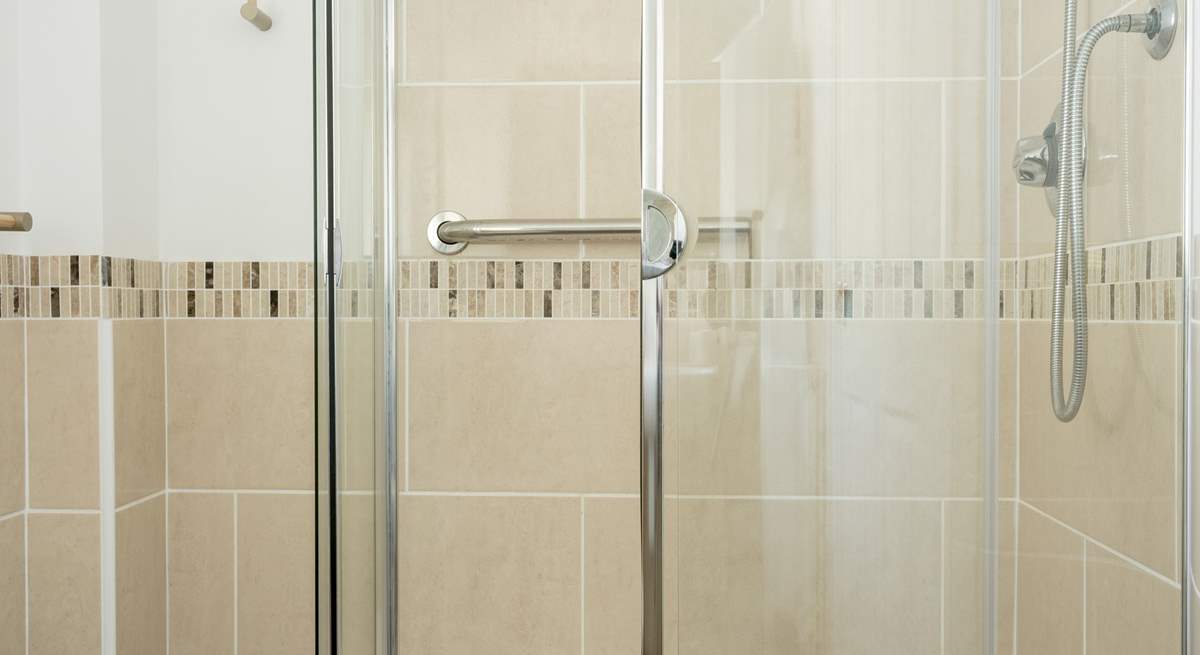 There is a also a shower.





