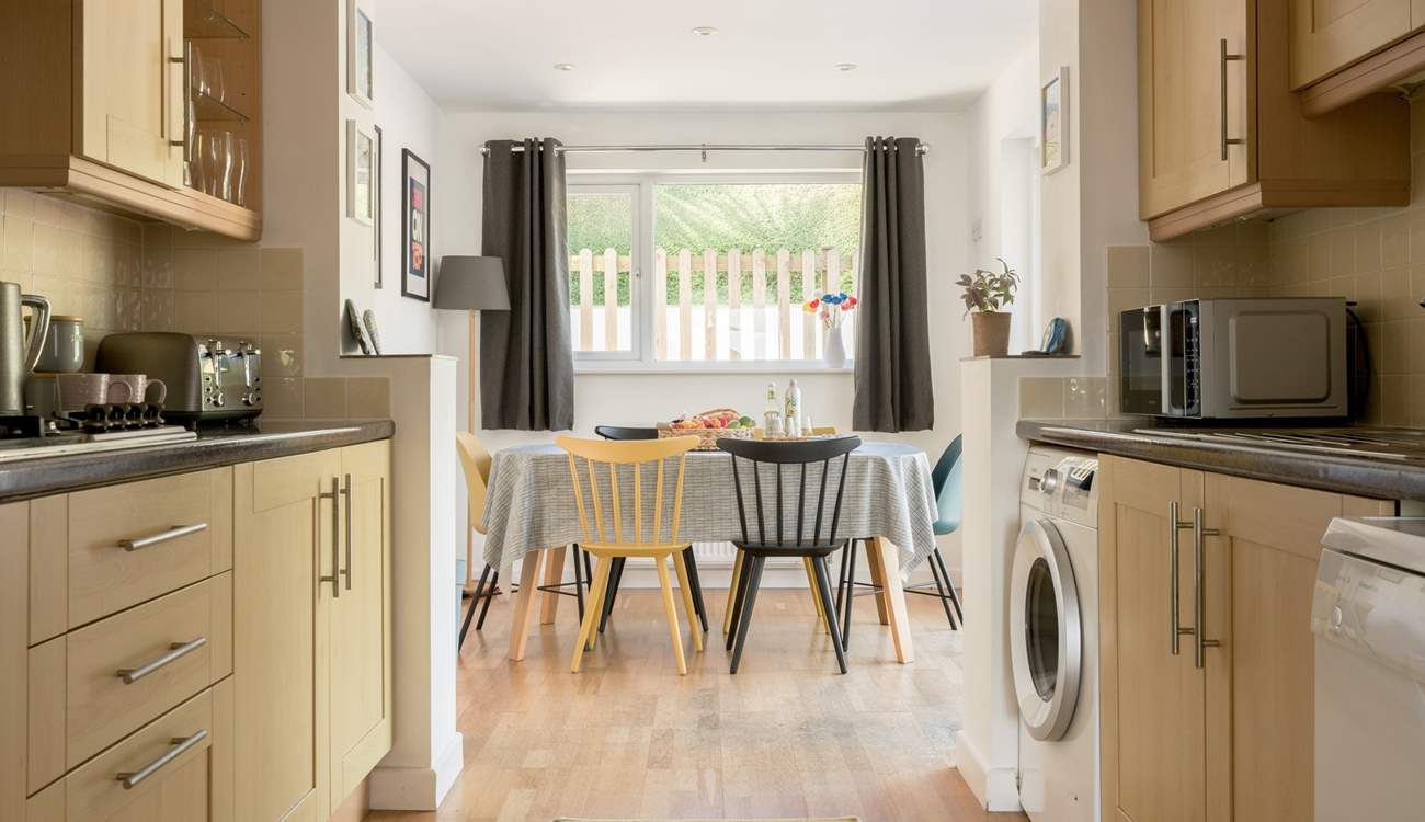 Perfectly placed with everything you need to cook up a family feast.