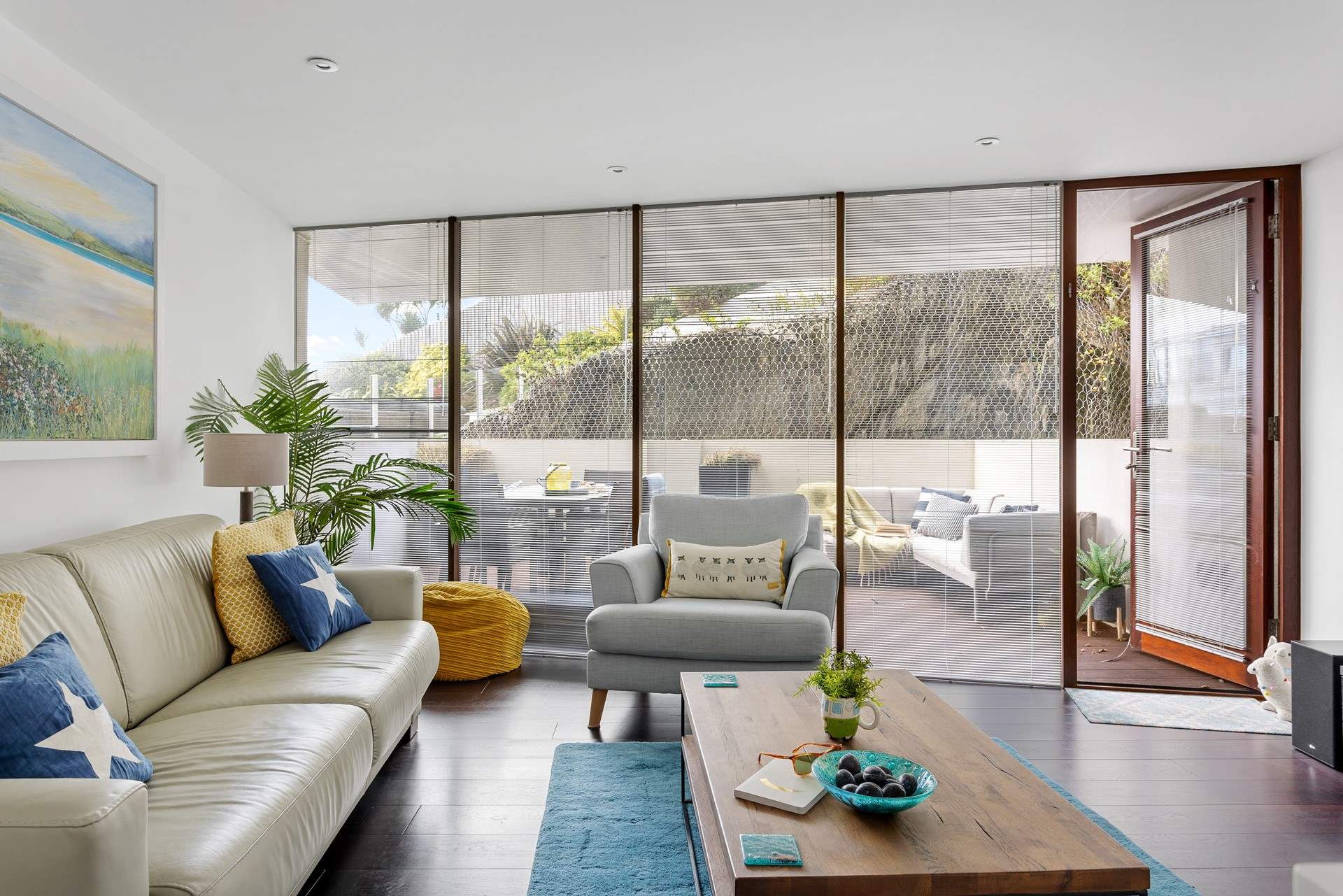 Open plan living with contemporary furnishings. 