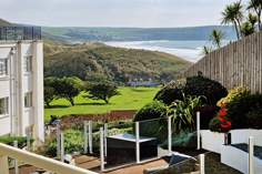 3 Ocean Point