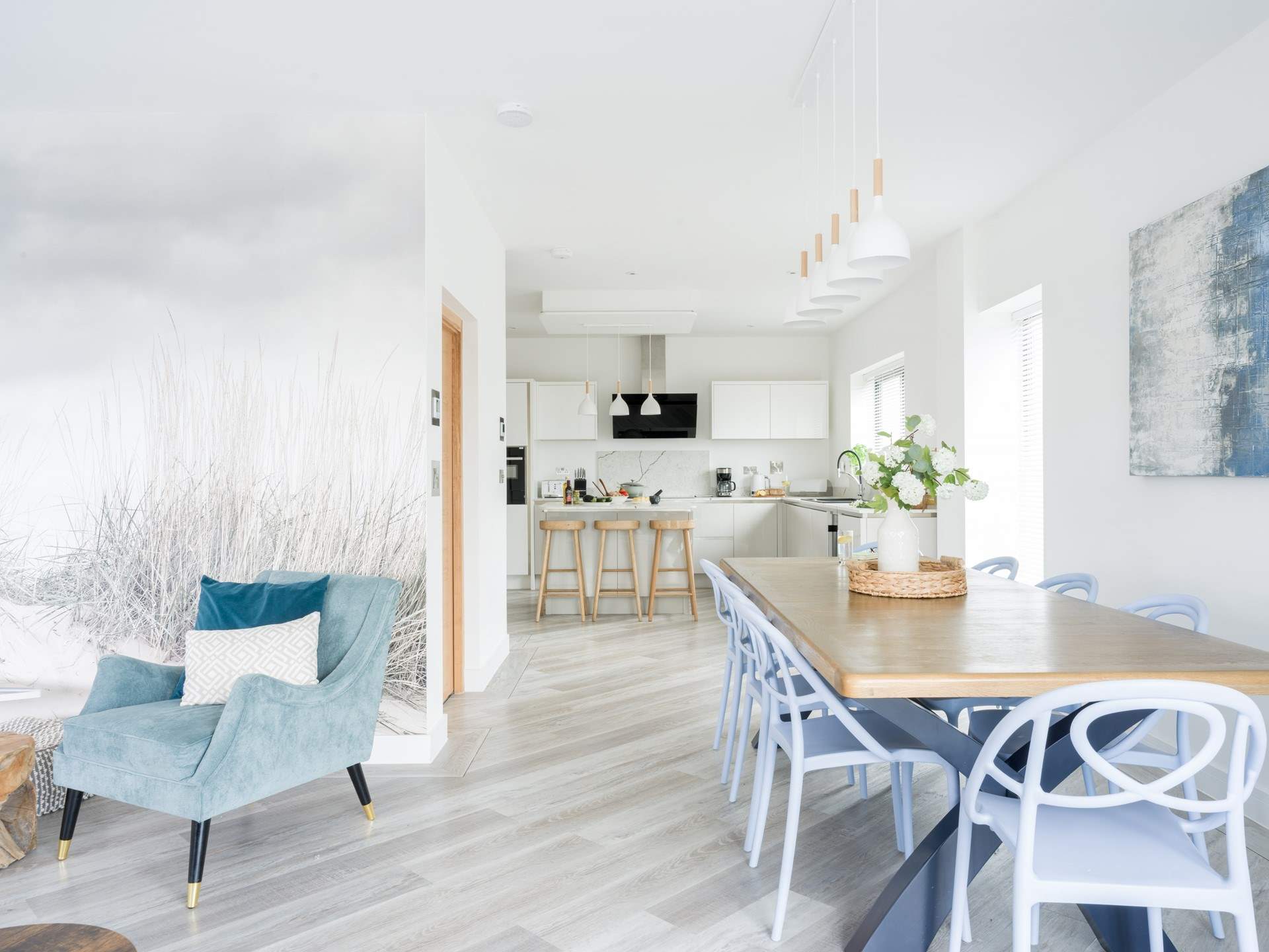 The L-shaped living space is simply stunning. 