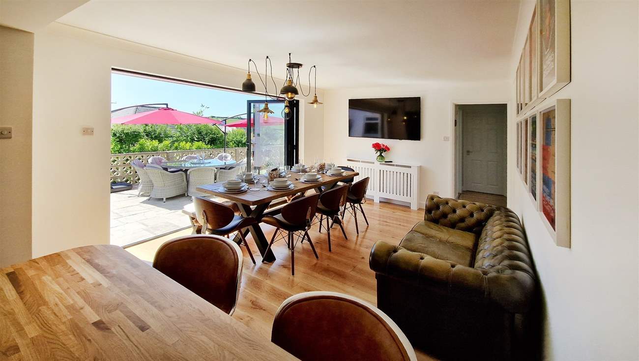 Open the bi-fold doors and let in the Devonshire fresh air.