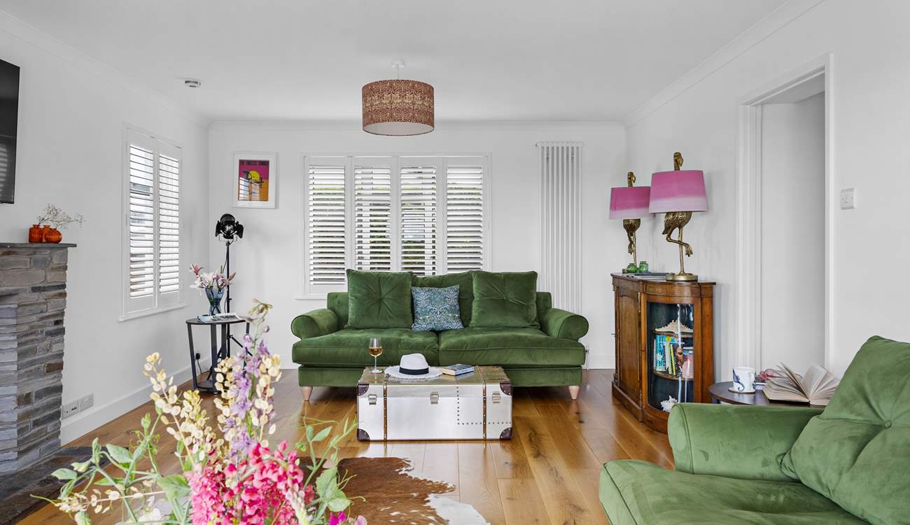 Welcome to Ocean Brow your holiday abode with the ocean over the brow of the hill.