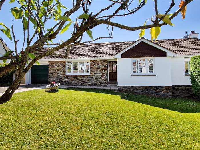 Ocean Brow, Sleeps 8 in Croyde