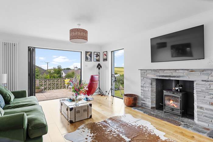 Ocean Brow is a 3 bedroom, dog friendly self catering cottage in Croyde, North Devon.