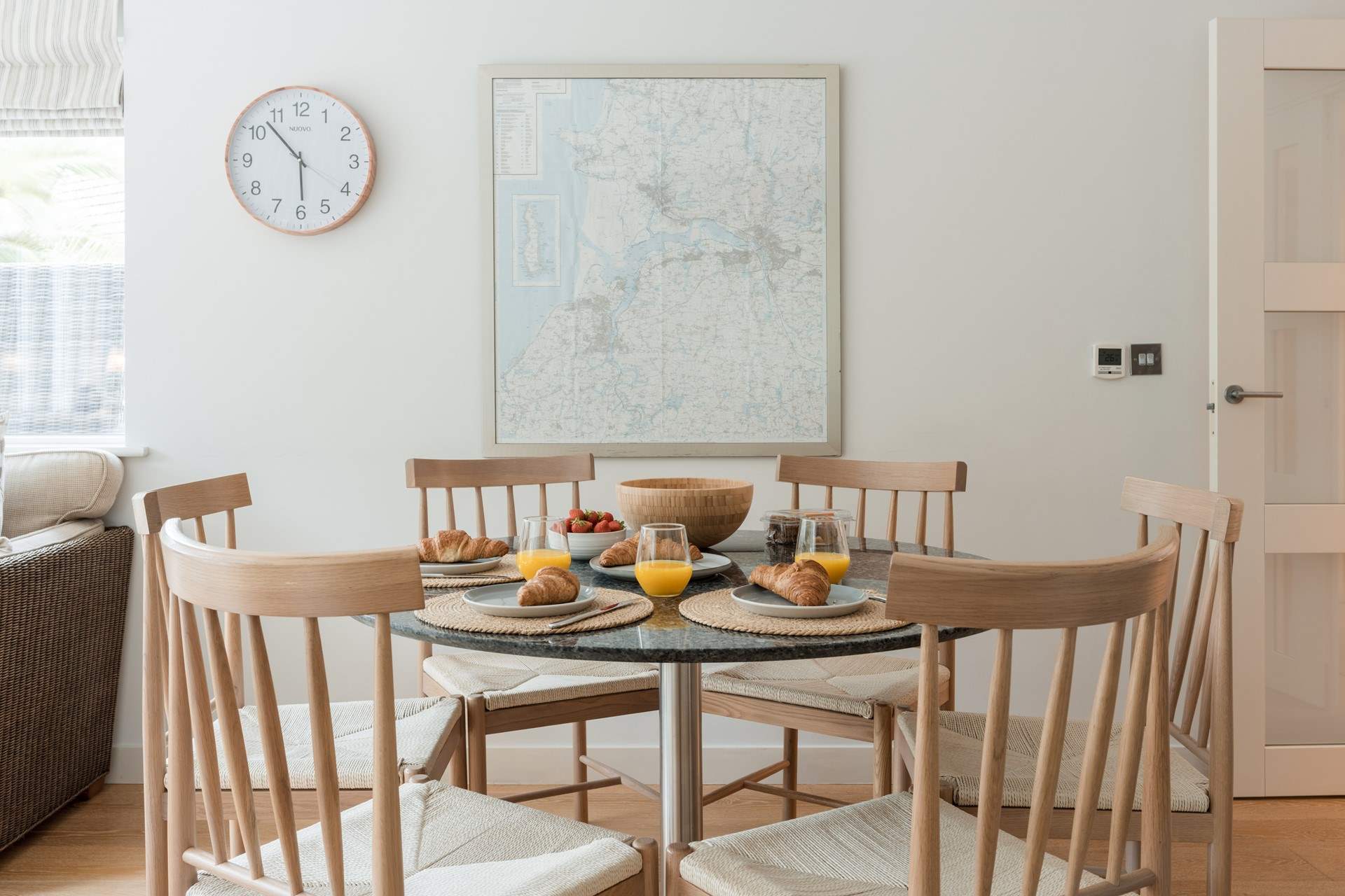 Gather around the dining-table for a holiday meal to remember. 
